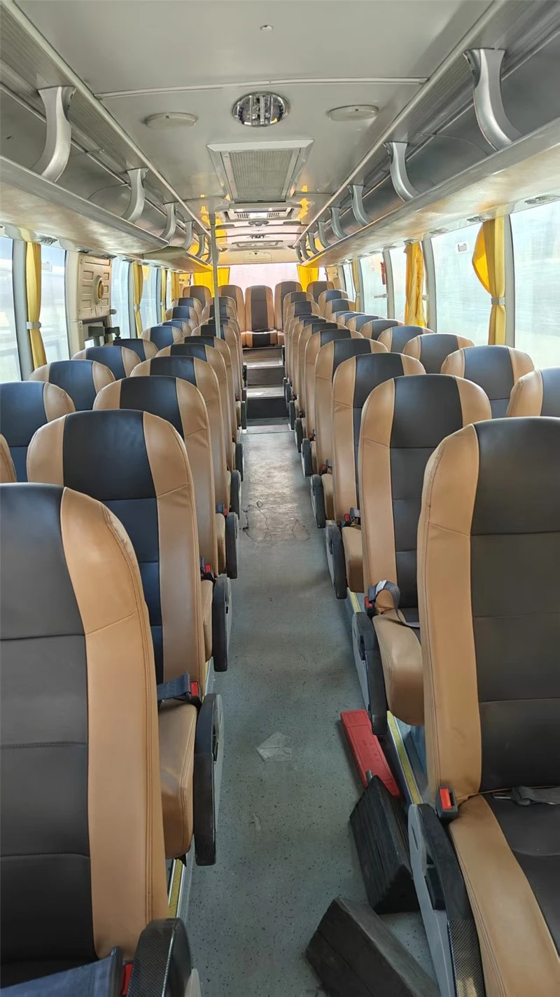 51 Seats Diesel Second Hand Coach Bus factory